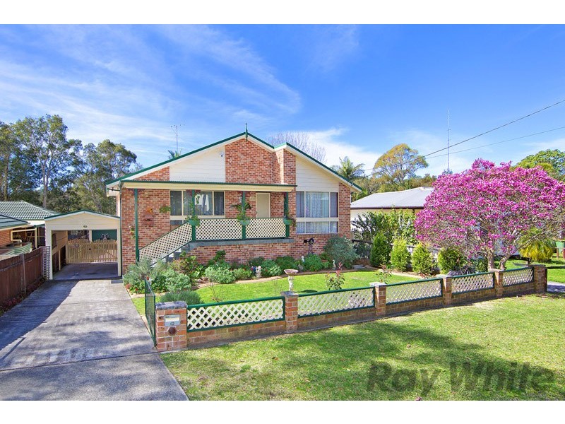 62 Warrina Avenue, Summerland Point NSW 2259