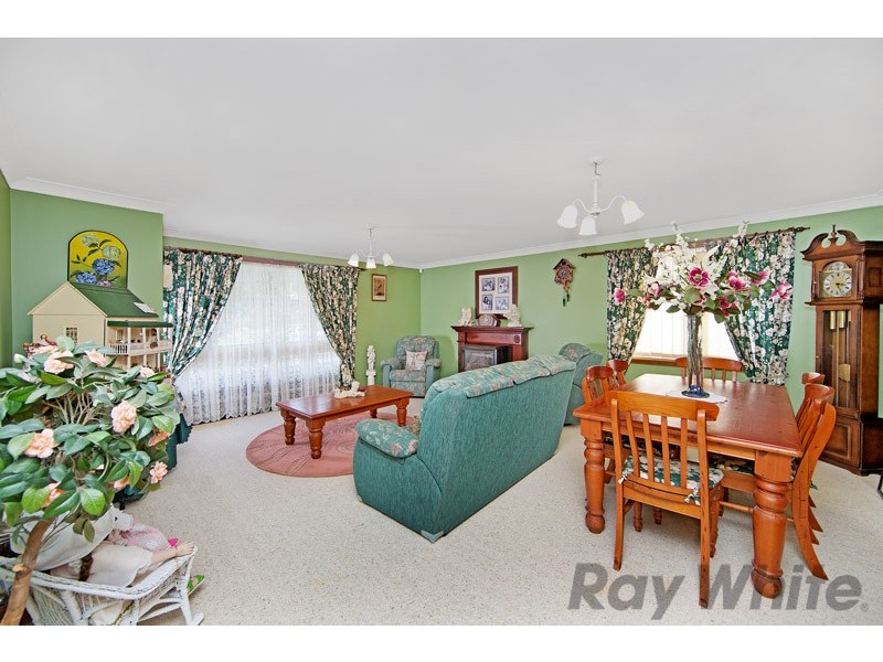 62 Warrina Avenue, Summerland Point NSW 2259