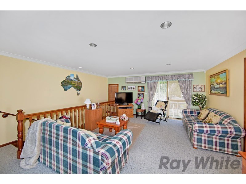 62 Warrina Avenue, Summerland Point NSW 2259