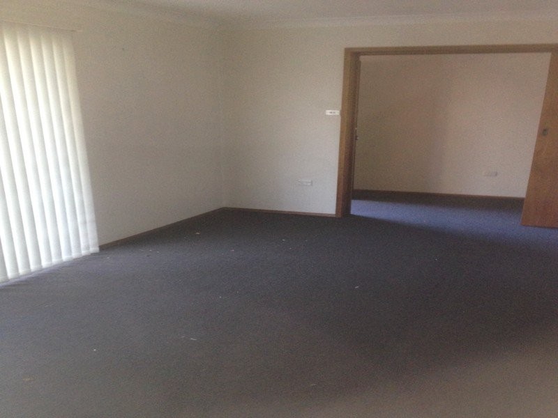 27 Liamena Avenue, San Remo NSW 2262