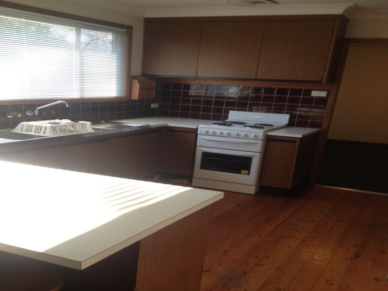 27 Liamena Avenue, San Remo NSW 2262