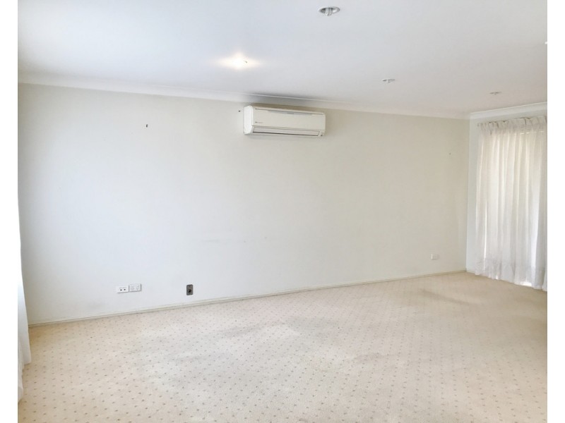 138 Roper Road, Blue Haven NSW 2262