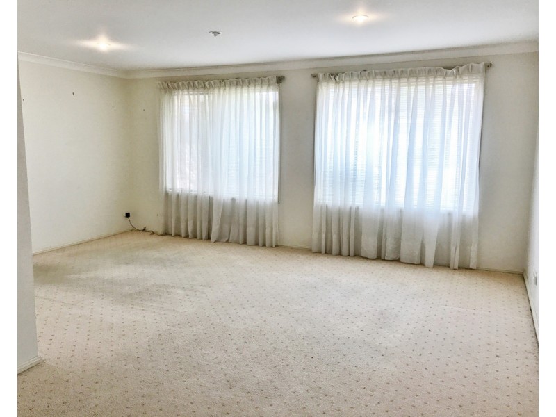 138 Roper Road, Blue Haven NSW 2262