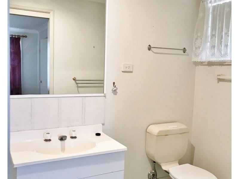 138 Roper Road, Blue Haven NSW 2262