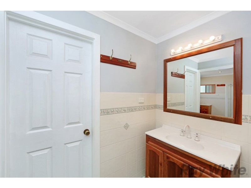 44 Sunrise Avenue, Budgewoi NSW 2262