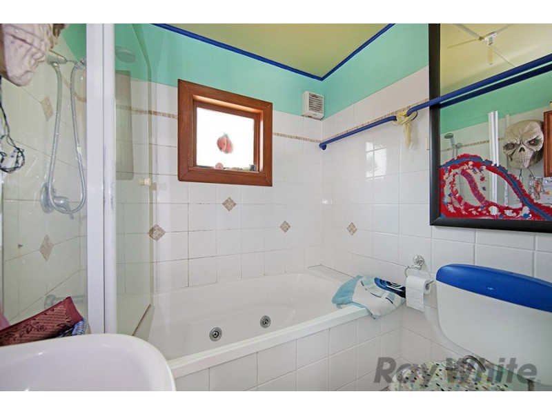 230 Scenic Drive, Budgewoi NSW 2262