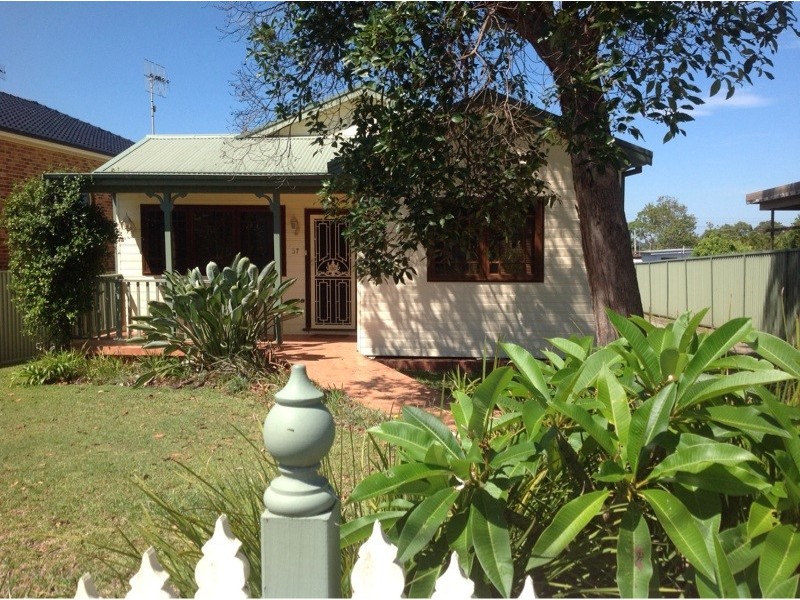 37 Nacooma Road, Buff Point NSW 2262
