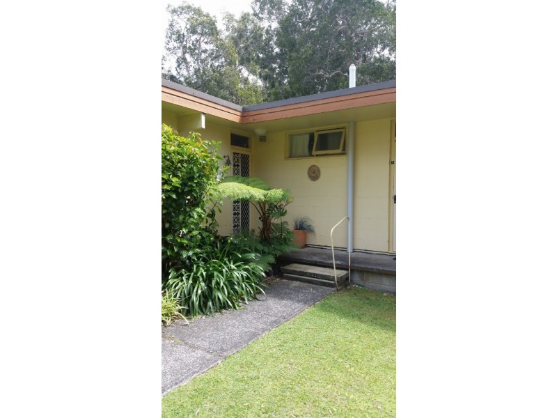 2/85 Natuna Avenue, Budgewoi NSW 2262