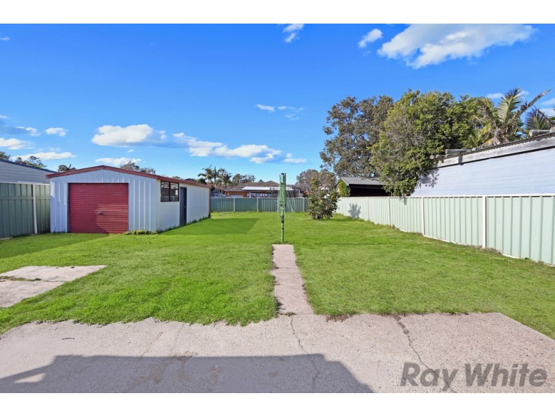 10 Marina Street, Budgewoi NSW 2262