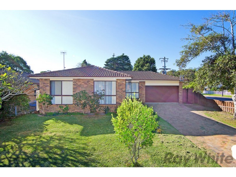 1 Elua Avenue, Budgewoi NSW 2262