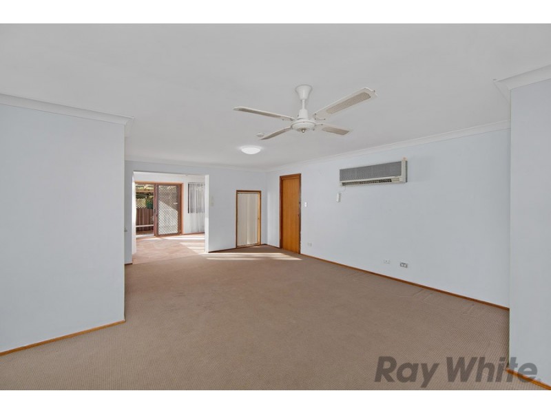 1 Elua Avenue, Budgewoi NSW 2262