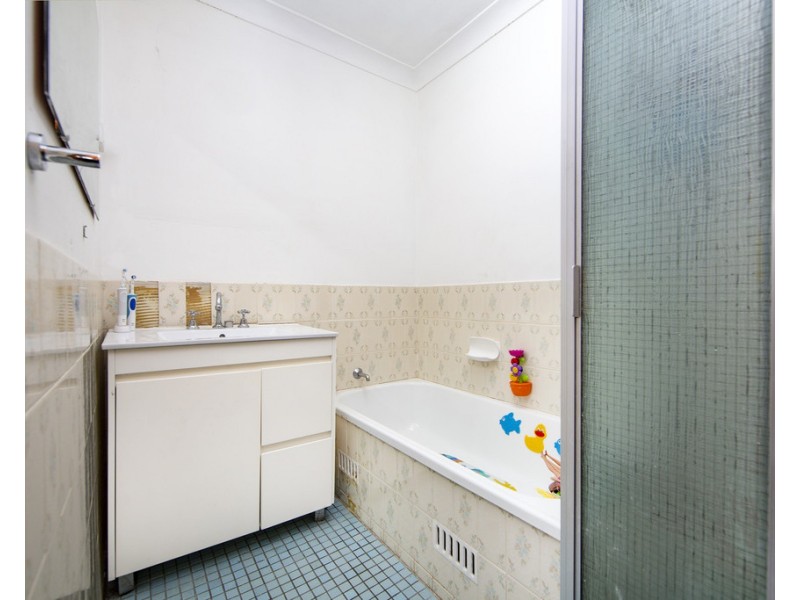 24 Laelana Avenue, Budgewoi NSW 2262