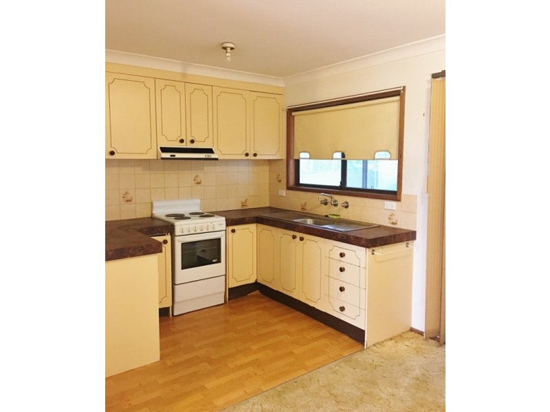 74 Delia Avenue, Budgewoi NSW 2262