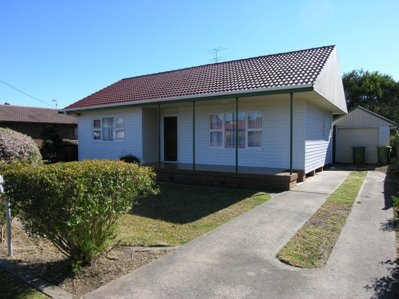 5 Elua Street, Budgewoi NSW 2262