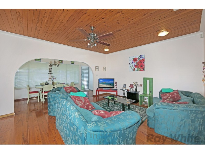 32 Woodland Parkway, Buff Point NSW 2262