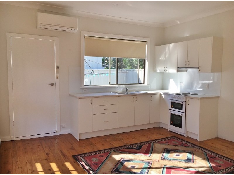 8 Kewalo Avenue, Budgewoi NSW 2262