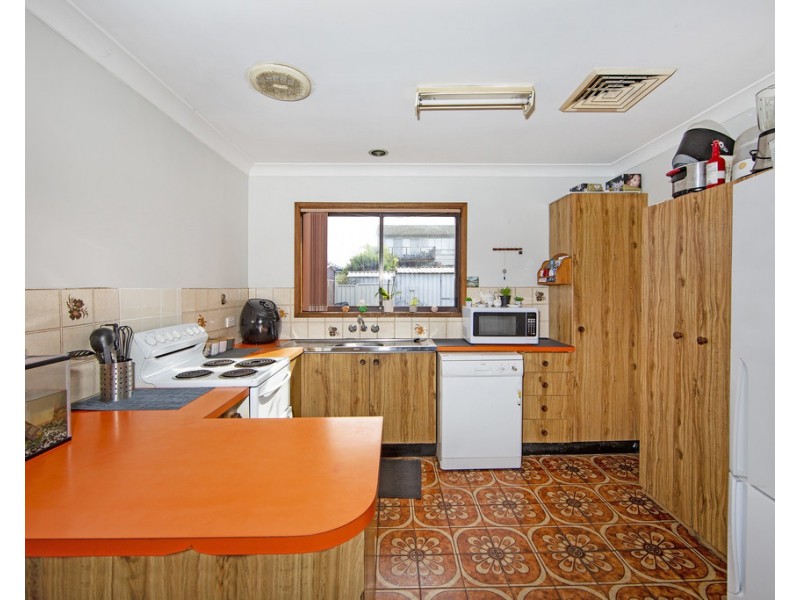 94 Coonanga Avenue, Budgewoi NSW 2262