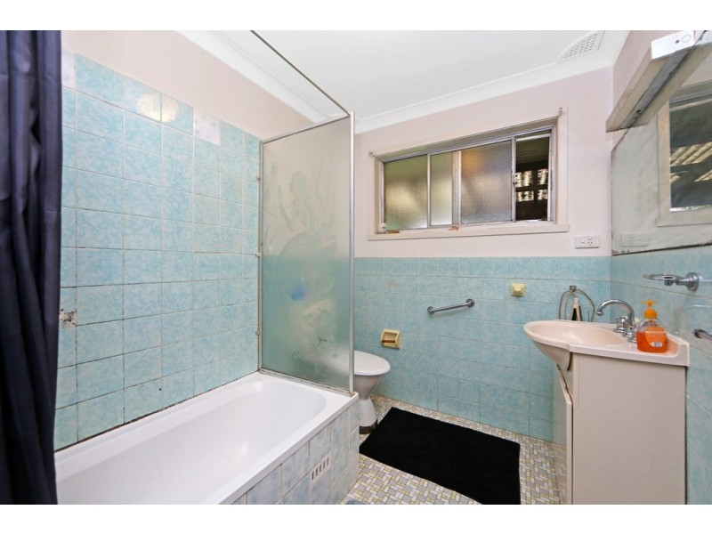 82 Sunrise Avenue, Halekulani NSW 2262