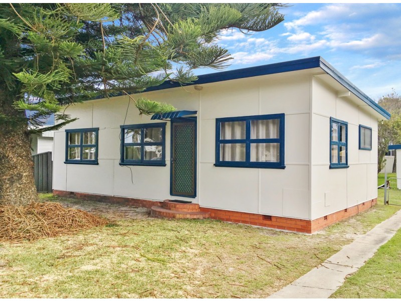 7 Ourringo Street, Budgewoi NSW 2262