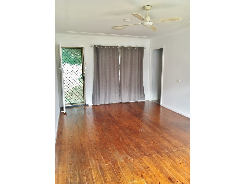 7 Ourringo Street, Budgewoi NSW 2262