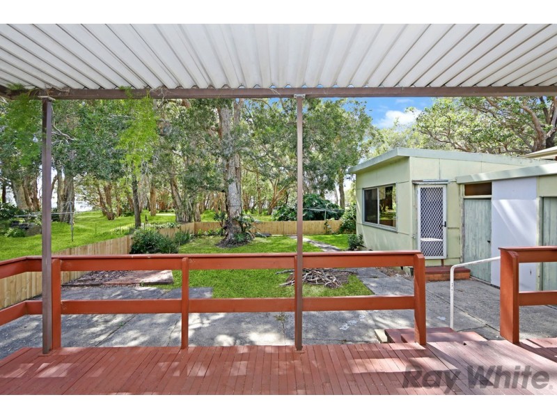 21 Sunrise Avenue, Budgewoi NSW 2262