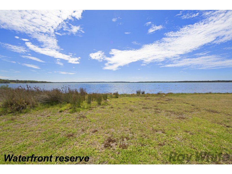 21 Sunrise Avenue, Budgewoi NSW 2262