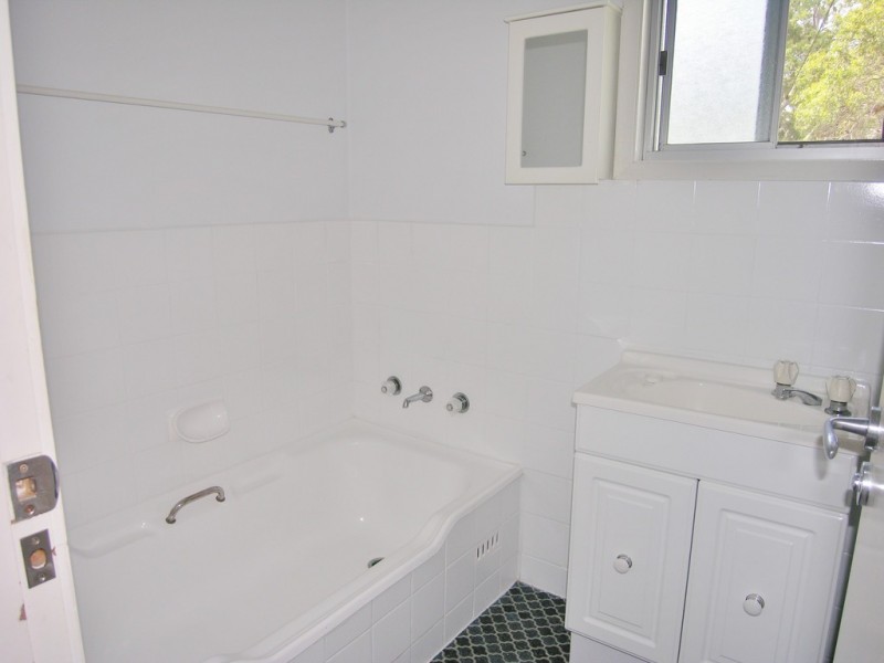 140 Buff Point Avenue, Buff Point NSW 2262