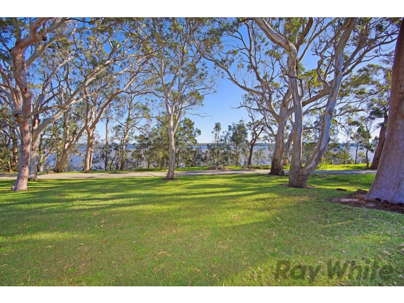 196 Buff Point Avenue, Buff Point NSW 2262