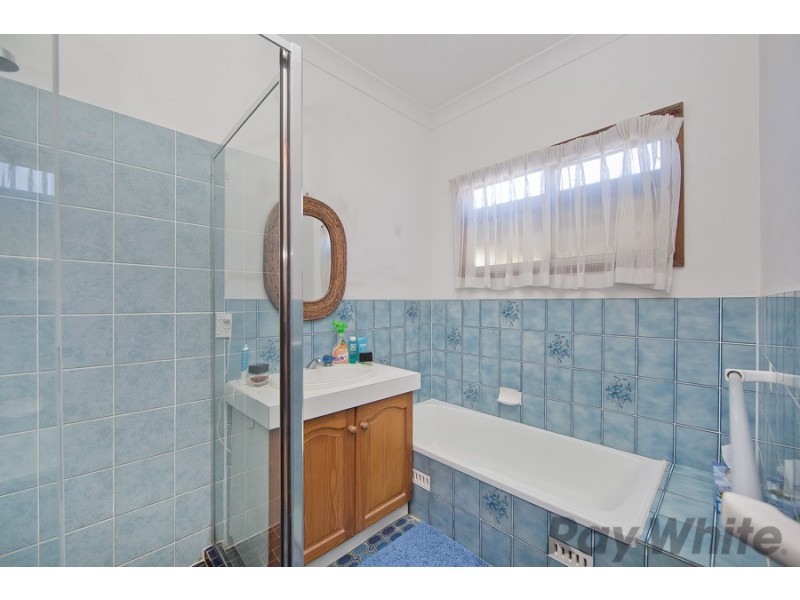 196 Buff Point Avenue, Buff Point NSW 2262