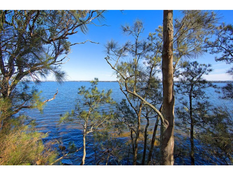 196 Buff Point Avenue, Buff Point NSW 2262