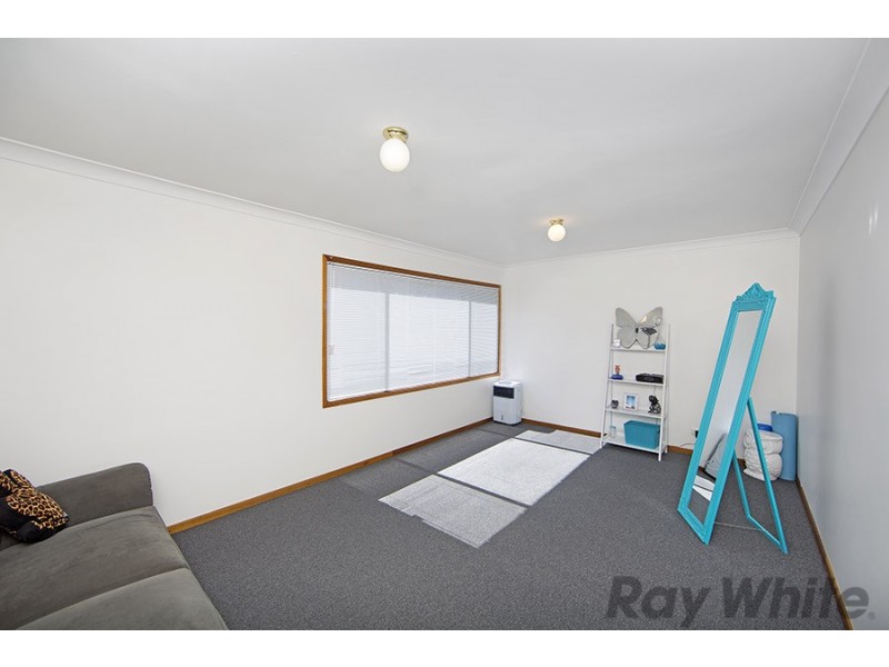 24 Ahina Avenue, Budgewoi NSW 2262