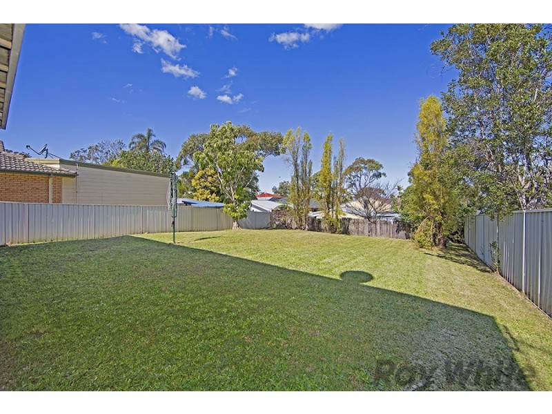 24 Ahina Avenue, Budgewoi NSW 2262