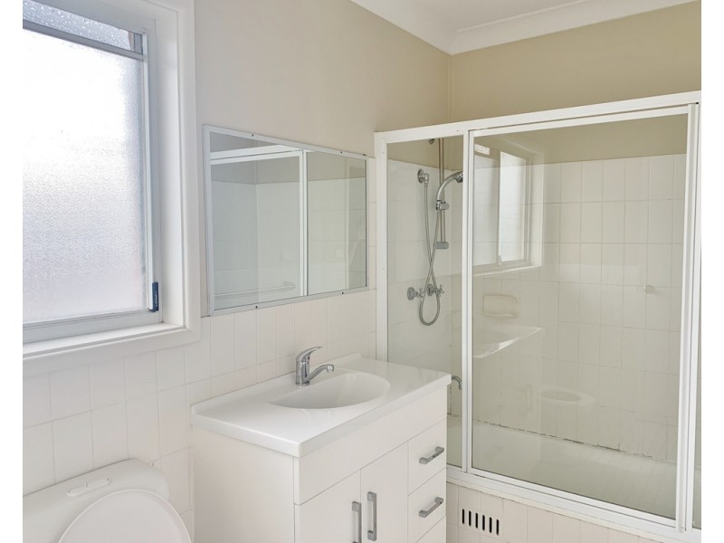 1/13 Lake Street, Budgewoi NSW 2262