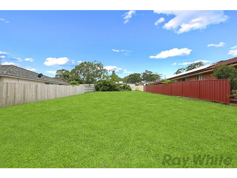 12 Bruce Road, Buff Point NSW 2262