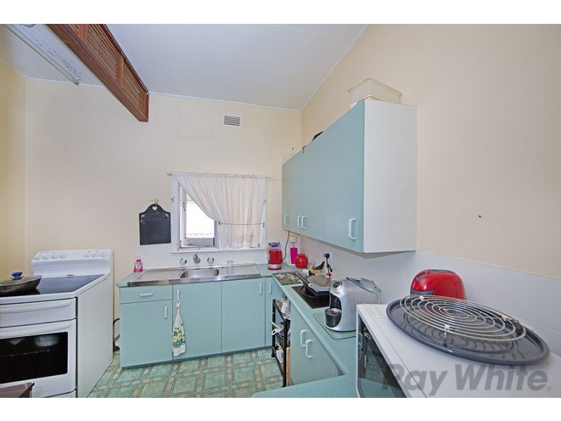 44 Elouera Avenue, Buff Point NSW 2262