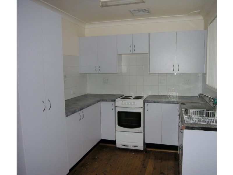 41 Wailele Avenue, Budgewoi NSW 2262