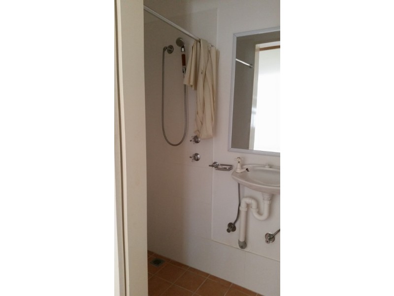 41 Wailele Avenue, Budgewoi NSW 2262