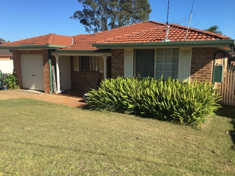 24 Scenic Circle, Budgewoi NSW 2262