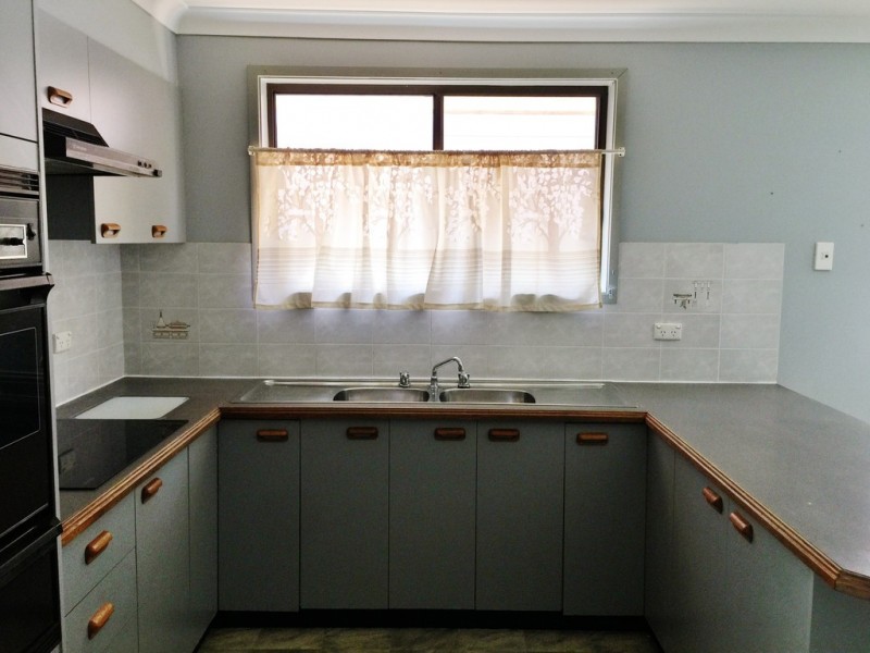 86 Coonanga Avenue, Budgewoi NSW 2262