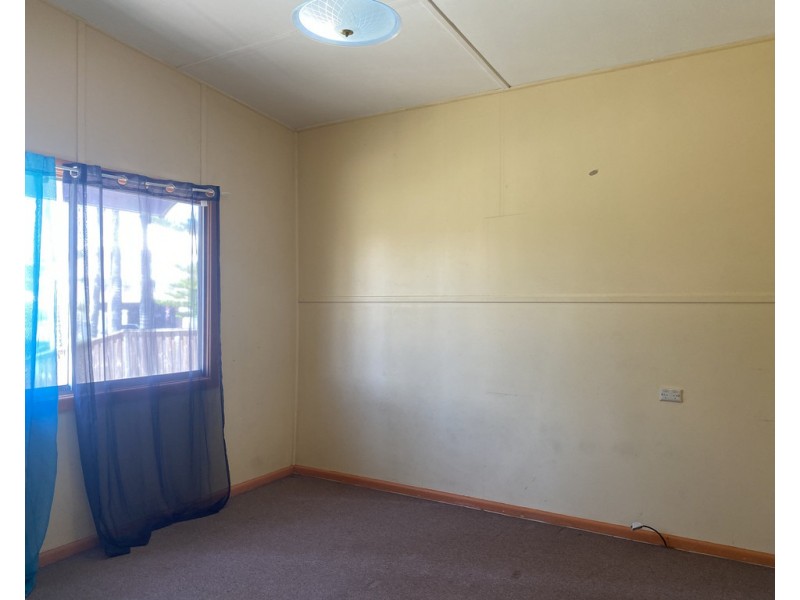 1 Mathews Street, Norah Head NSW 2263