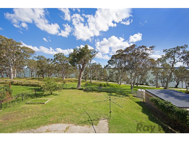 142 Buff Point Avenue, Buff Point NSW 2262