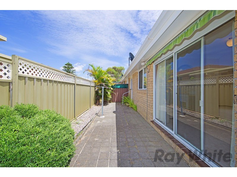 7/6-8 Lake Street, Budgewoi NSW 2262