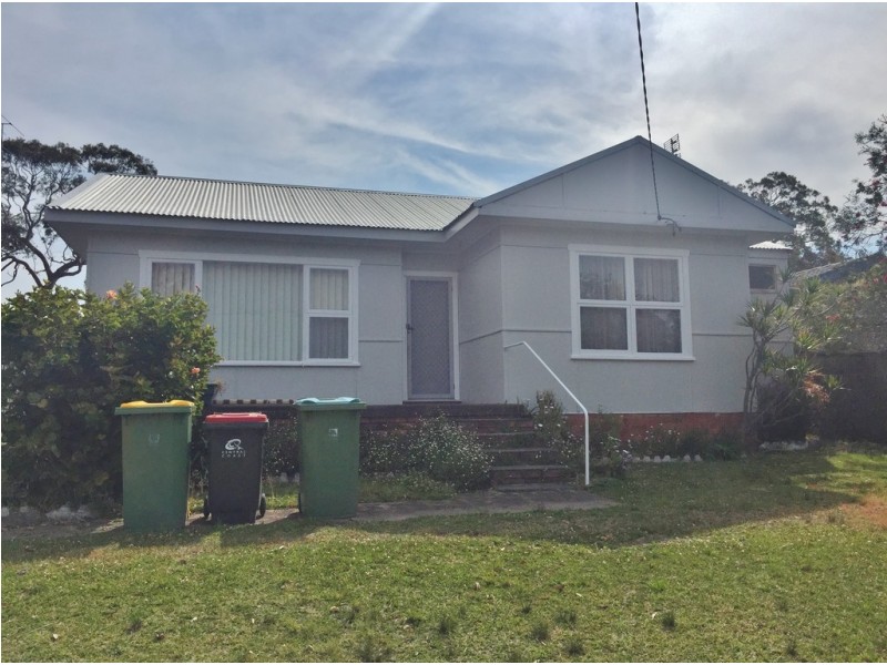 6 Huene Avenue, Budgewoi NSW 2262