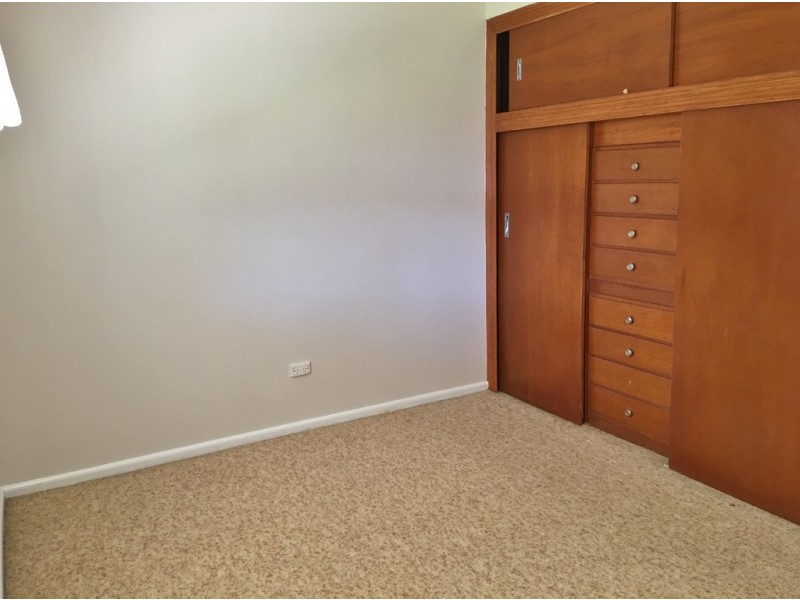 6 Huene Avenue, Budgewoi NSW 2262