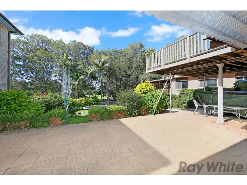 35 Sunrise Avenue, Budgewoi NSW 2262