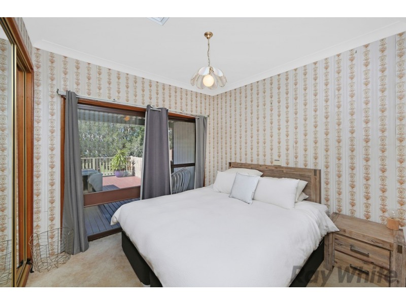 35 Sunrise Avenue, Budgewoi NSW 2262