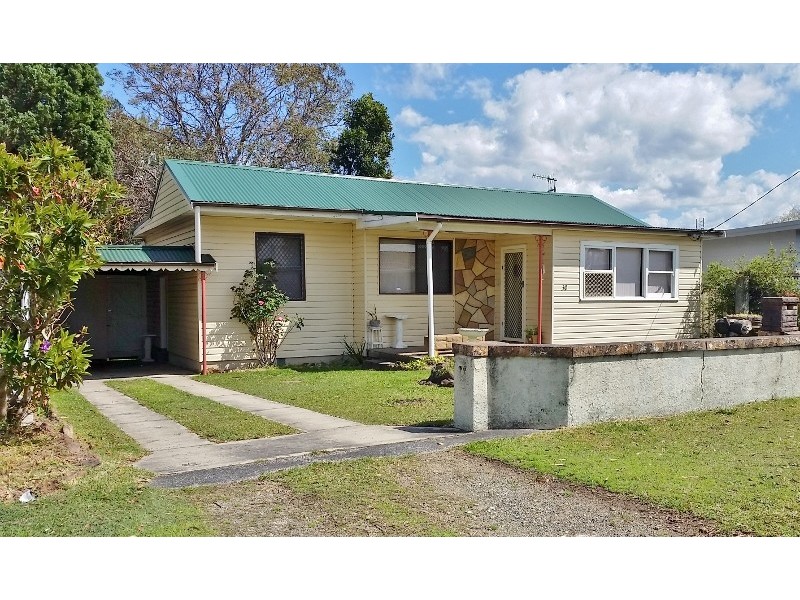 30 Woolana Avenue, Budgewoi NSW 2262