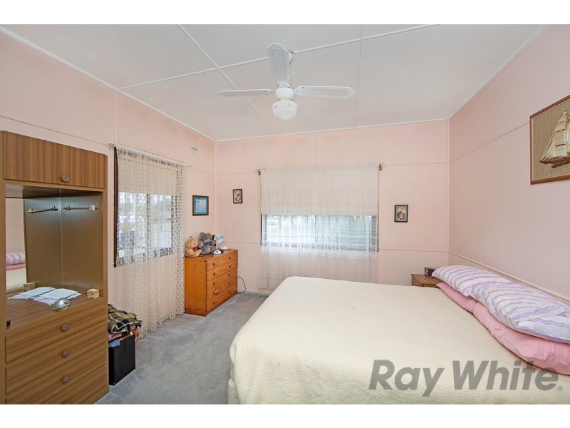 1 Nichols Avenue, Gorokan NSW 2263