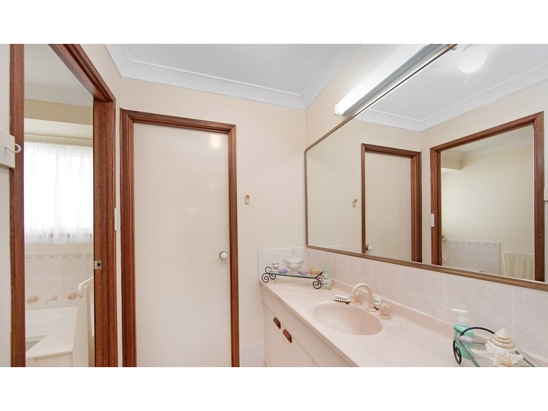 24 Maneela Road, Buff Point NSW 2262