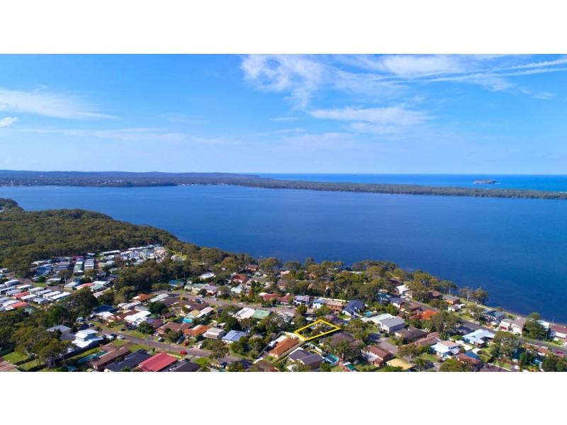 64 Huene Avenue, Budgewoi NSW 2262
